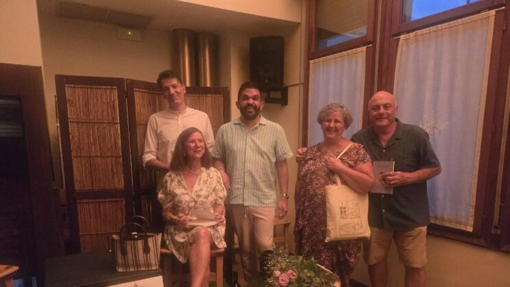 La Viguereña Victoria Elías Villaverde presentó en Viguera su primer libro PÁJAROS ALBOROTANDO, 14 de agosto de 2025.