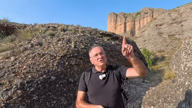 El conocido divulgador científico, ingeniero e historiador ISAAC MORENO GALLO habla de la Puerta de Cameros y del Castillo de Viguera